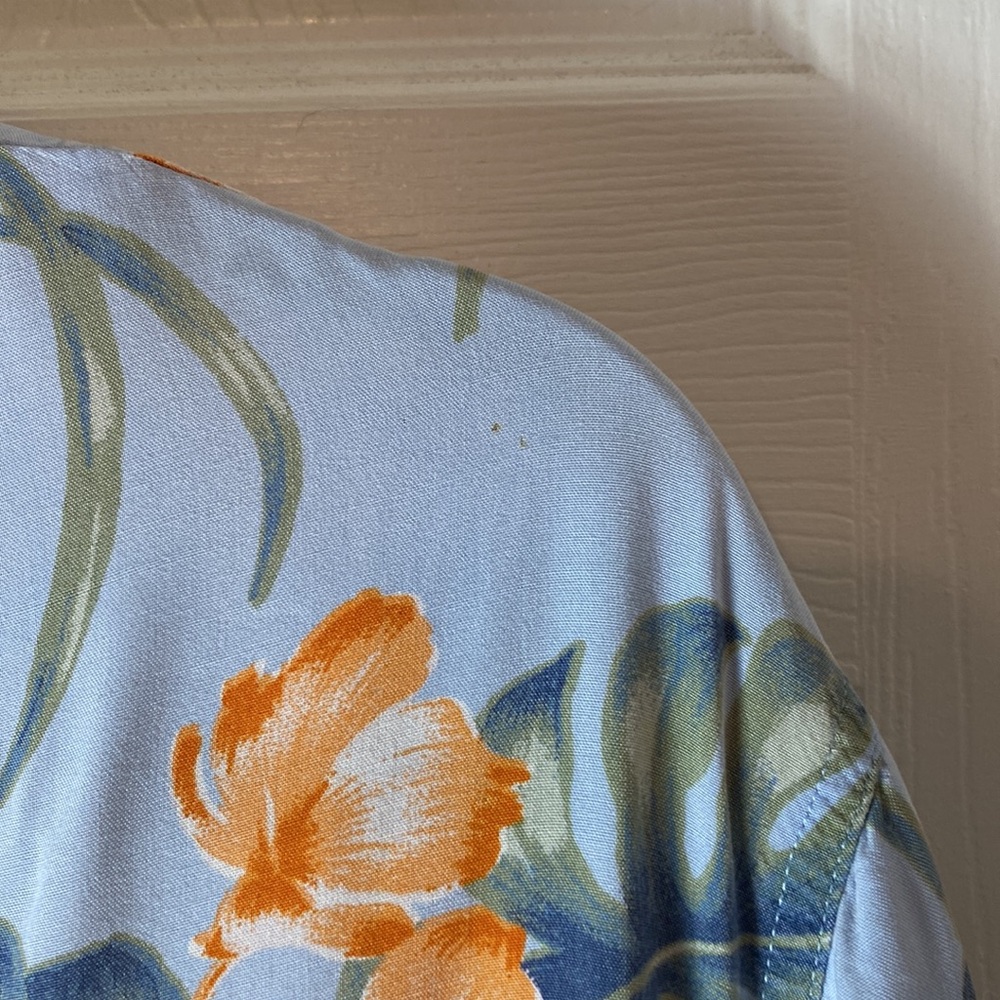 First Issue Hawaiian Shirt Size XL Rayon Multicolor Hibiscus Floral Short Sleeve - Picture 5 of 6